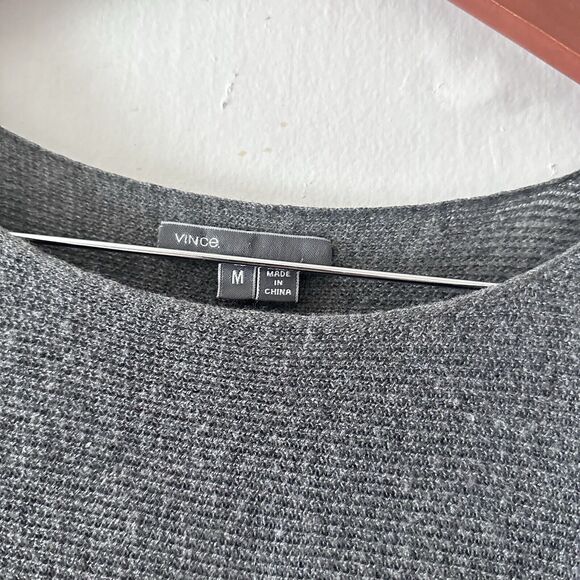 Vince Lux Women's Grey Wool & Cashmere Blend Knit Top Size M Minimalist Classic - Picture 5 of 9